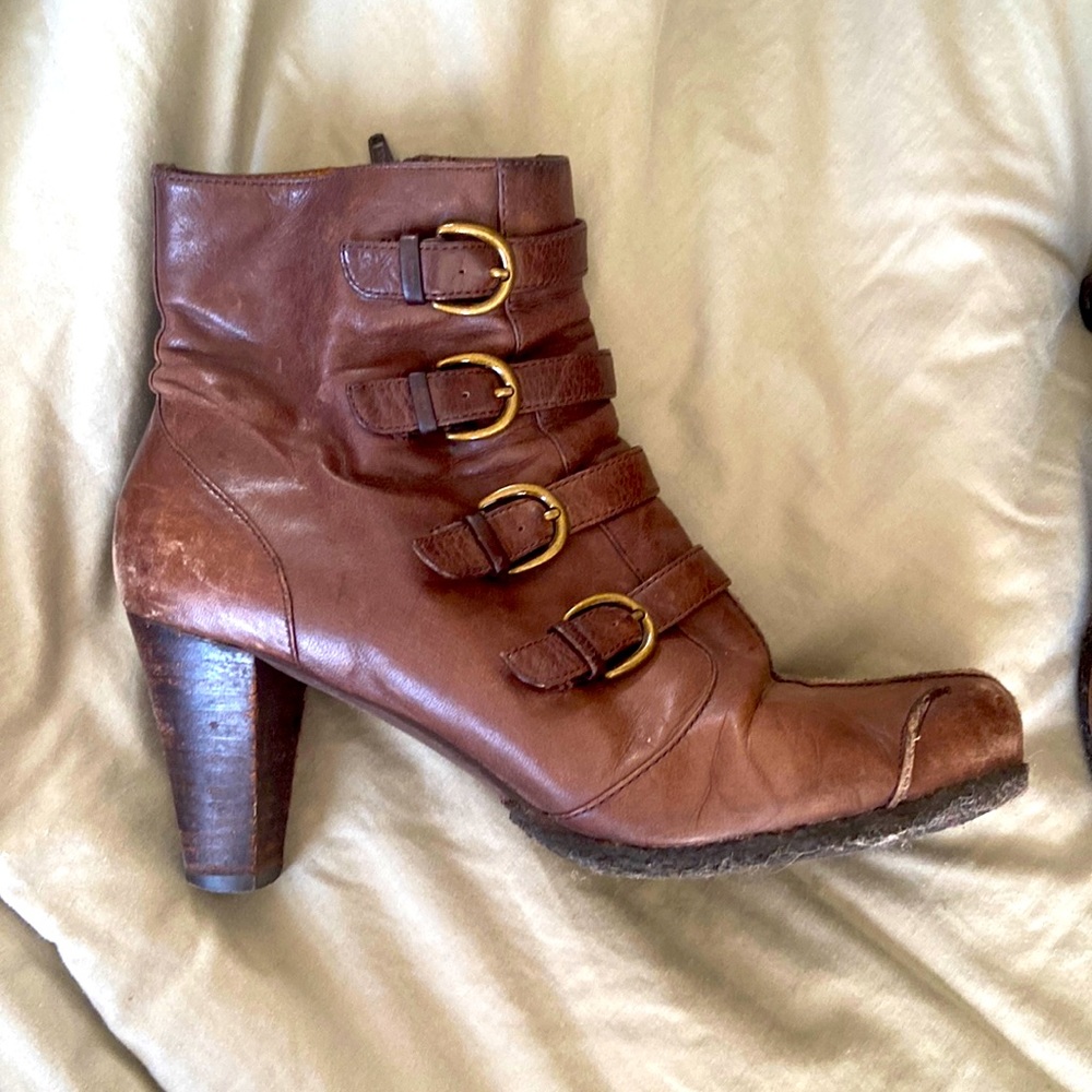 One of 2 brand- from chicago. They are comfy, worn/ lived in.